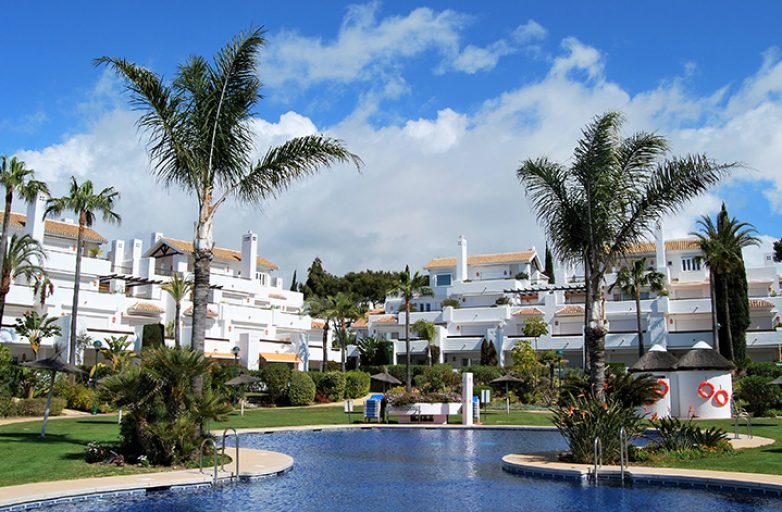 APARTAMENTO EN PALM BEACH, MARBELLA