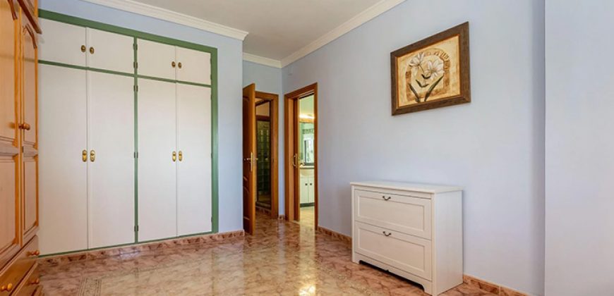 VILLA EN PUERTO DE LA TORRE, MÁLAGA