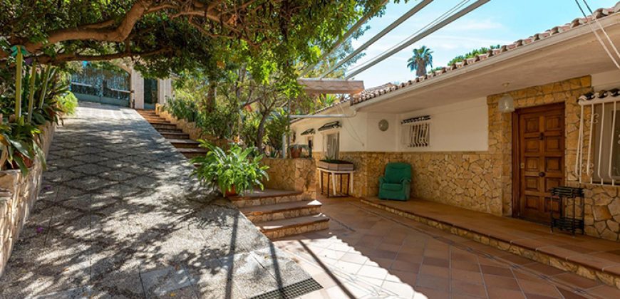 VILLA EN PUERTO DE LA TORRE, MÁLAGA