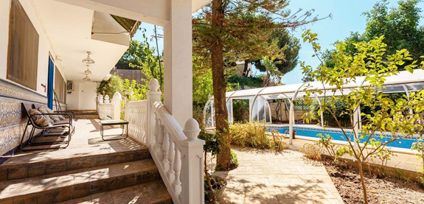 VILLA EN PUERTO DE LA TORRE, MÁLAGA
