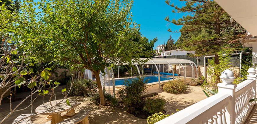 VILLA EN PUERTO DE LA TORRE, MÁLAGA