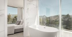 APARTMENT WITH STUNNING VIEWS IN RÍO REAL, MARBELLA