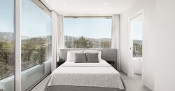 APARTMENT WITH STUNNING VIEWS IN RÍO REAL, MARBELLA