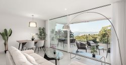 APARTMENT WITH STUNNING VIEWS IN RÍO REAL, MARBELLA