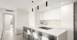 APARTMENT WITH STUNNING VIEWS IN RÍO REAL, MARBELLA