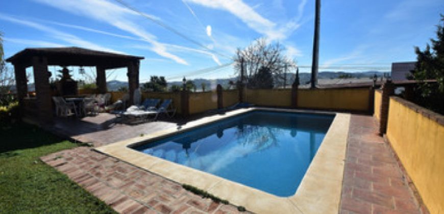VILLA. LAS LAGUNAS