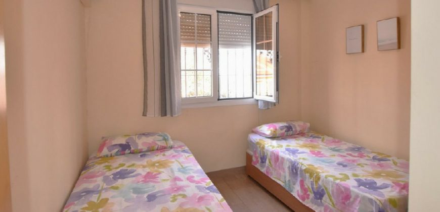 CHALET PAREADO. LOS PACOS, FUENGIROLA