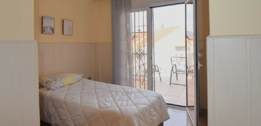CHALET PAREADO. LOS PACOS, FUENGIROLA