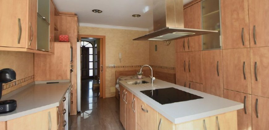 CHALET PAREADO. LOS PACOS, FUENGIROLA
