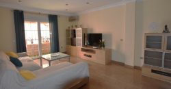 CHALET PAREADO. LOS PACOS, FUENGIROLA