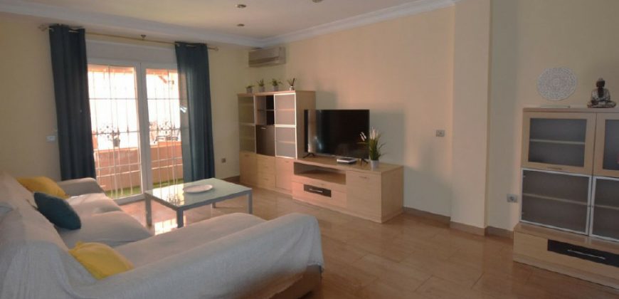 CHALET PAREADO. LOS PACOS, FUENGIROLA