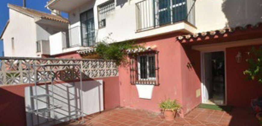 CASA ADOSADA EN MARBELLA