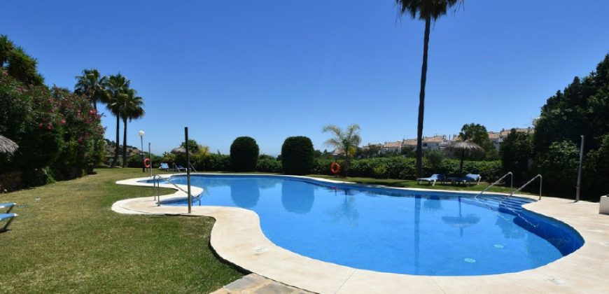 HALF FLOOR APARTMENT IN CALAHONDA