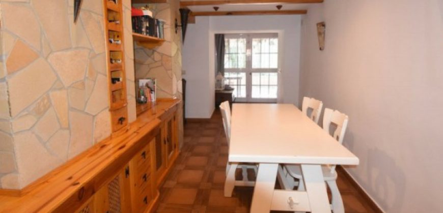 CHALET EN FUENGIROLA