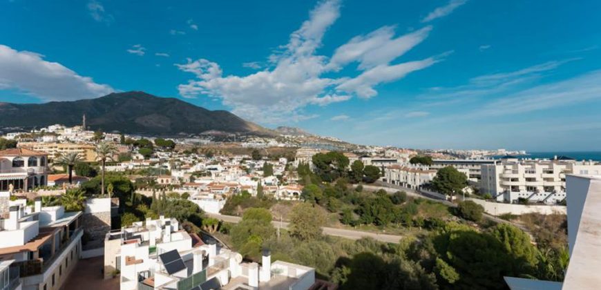ADOSADO EN TORREBLANCA