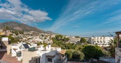 ADOSADO EN TORREBLANCA