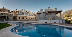 ADOSADO EN TORREBLANCA