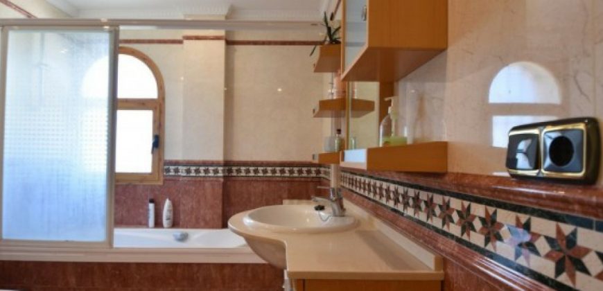 VILLA-CHALET EN LA CALA DE MIJAS