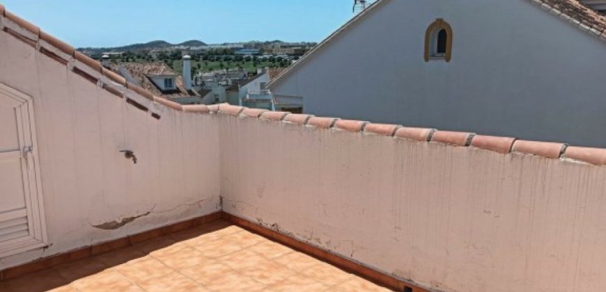 CASA PAREADA EN SIERREZUELA