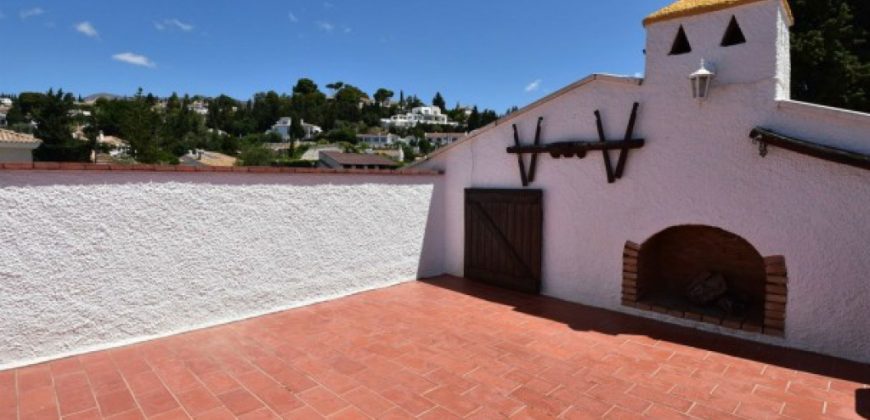 VILLA-CHALET SIERREZUELA