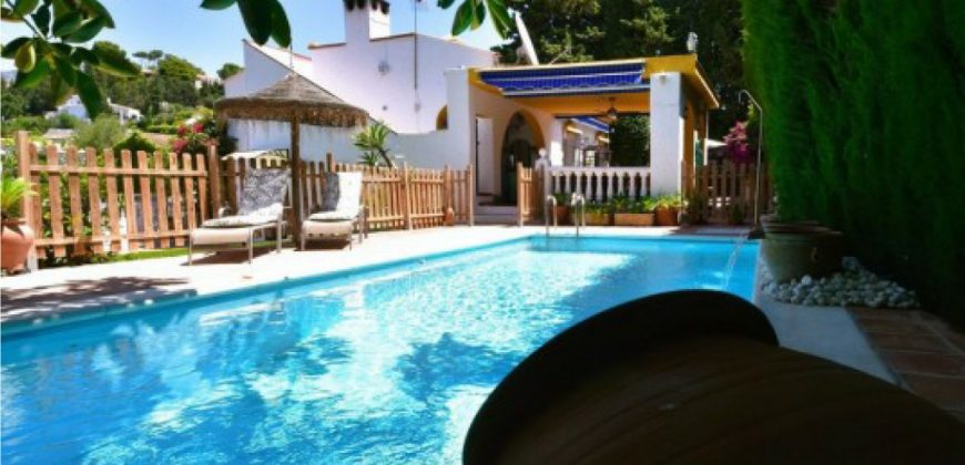 VILLA-CHALET SIERREZUELA