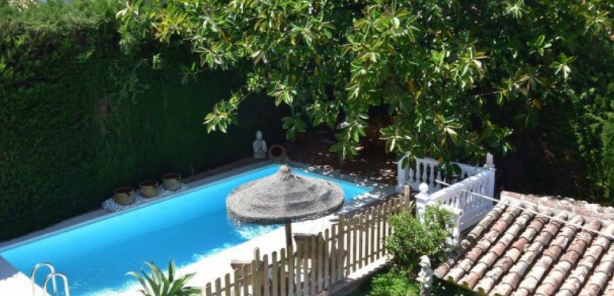 VILLA-CHALET SIERREZUELA