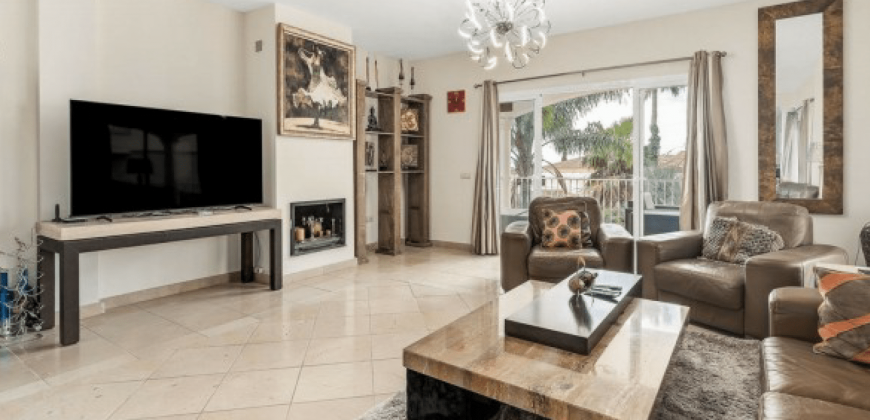 VILLA EN RIVIERA DEL SOL