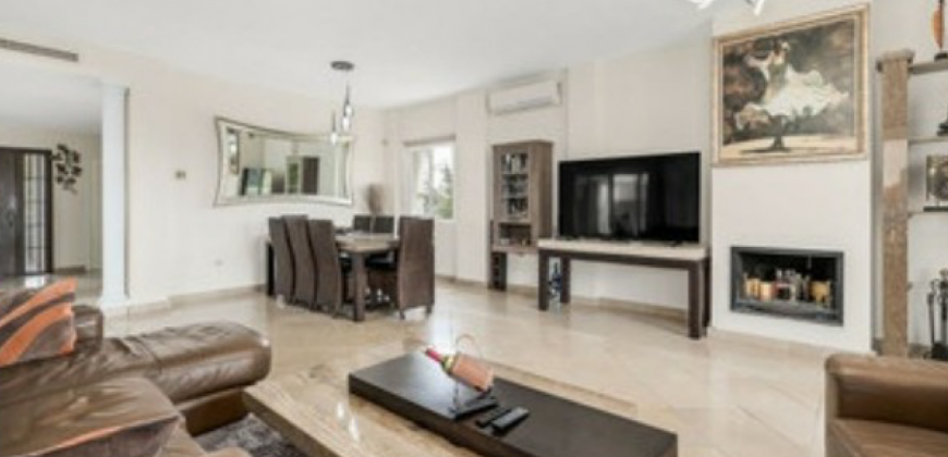VILLA EN RIVIERA DEL SOL