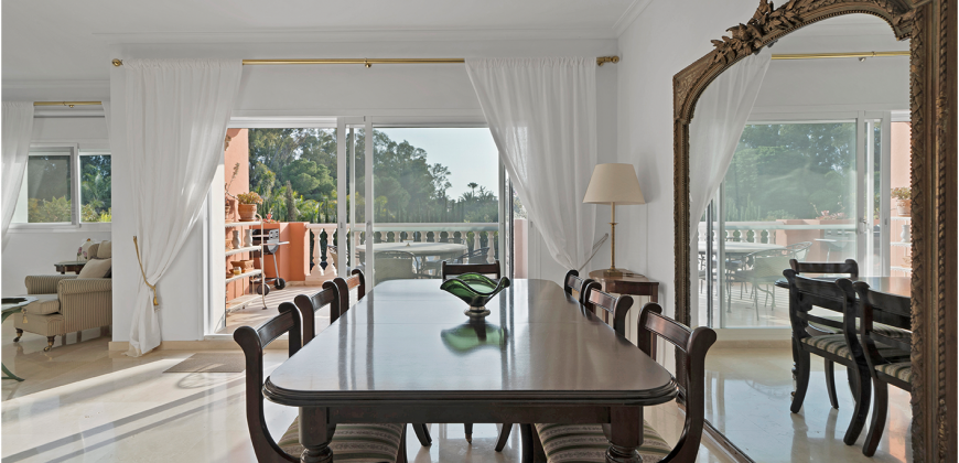 APARTMENT IN PARK BEACH, ESTEPONA