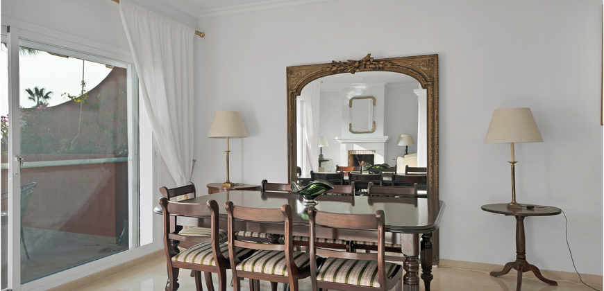 APARTMENT IN PARK BEACH, ESTEPONA