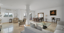 APARTMENT IN PARK BEACH, ESTEPONA