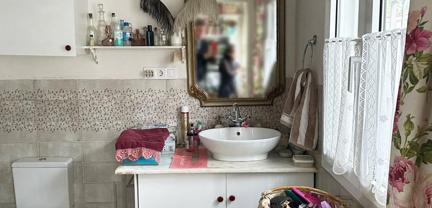 CASA CON ENCANTO Y GRAN POTENCIAL DE REFORMA EN COÍN