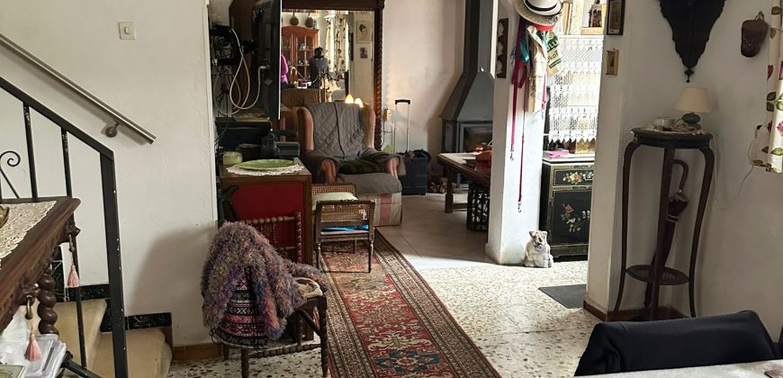 CASA CON ENCANTO Y GRAN POTENCIAL DE REFORMA EN COÍN