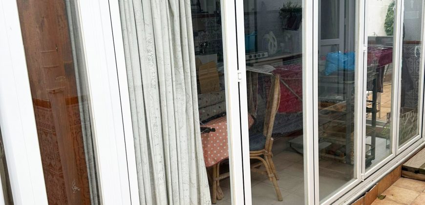 CASA CON ENCANTO Y GRAN POTENCIAL DE REFORMA EN COÍN