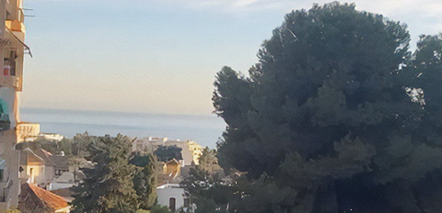 FLAT ONLY A FEW METRES FROM THE BEACH AND THE CENTRE OF MARBELLA