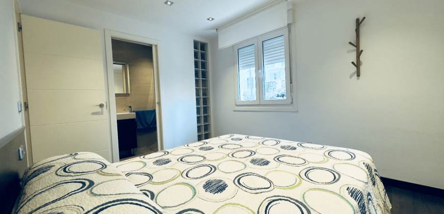 APARTAMENTO IDEAL CON GRAN POTENCIAL. SEGUNDA INEA DE PLAYA, MARBELLA CENTRO
