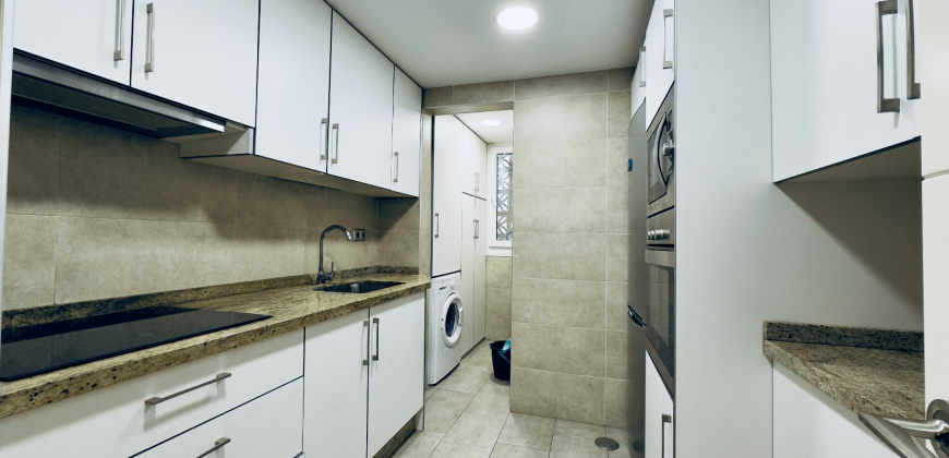 APARTAMENTO IDEAL CON GRAN POTENCIAL. SEGUNDA INEA DE PLAYA, MARBELLA CENTRO