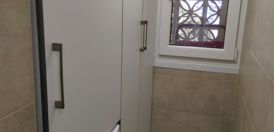 APARTAMENTO IDEAL CON GRAN POTENCIAL. SEGUNDA INEA DE PLAYA, MARBELLA CENTRO