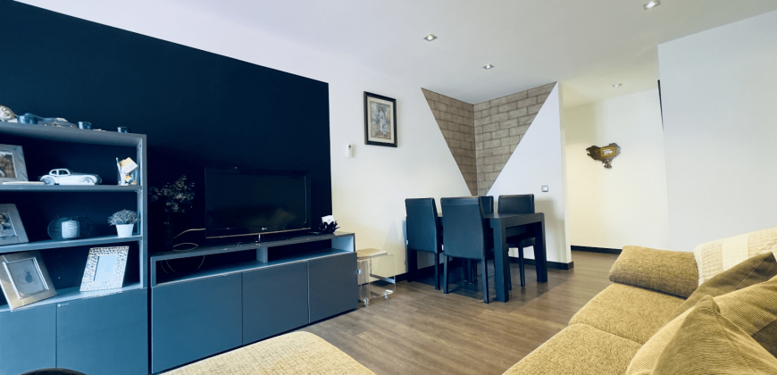 APARTAMENTO IDEAL CON GRAN POTENCIAL. SEGUNDA INEA DE PLAYA, MARBELLA CENTRO