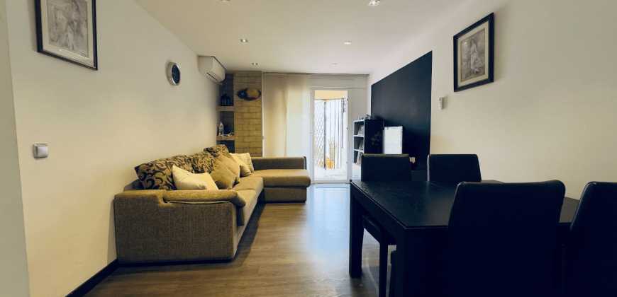 APARTAMENTO IDEAL CON GRAN POTENCIAL. SEGUNDA INEA DE PLAYA, MARBELLA CENTRO