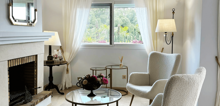 APARTMENT IN PARK BEACH, ESTEPONA