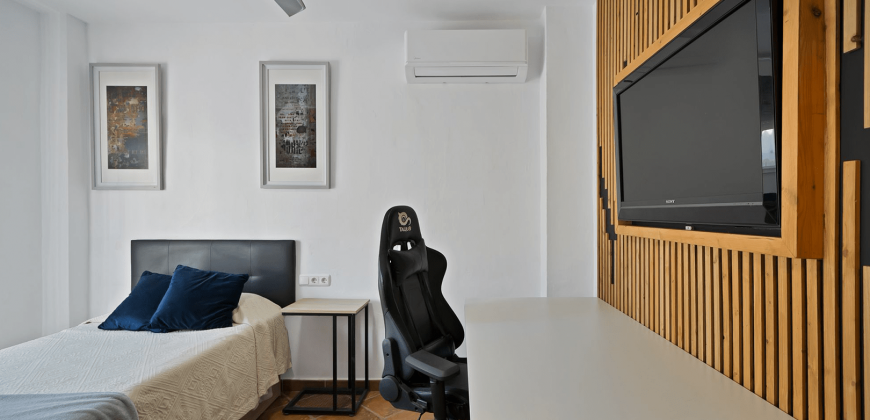 SE VENDE MAGNÍFICA VIVIENDA EN LA URBANIZACIÓN SIERRA CHICA, COÍN