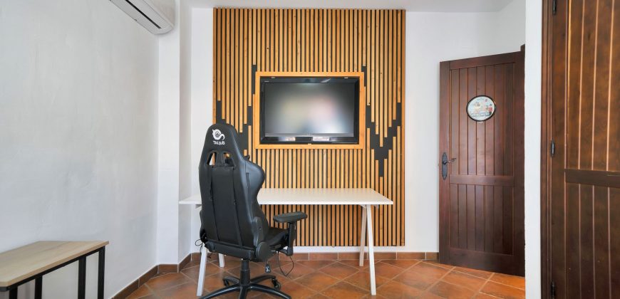 SE VENDE MAGNÍFICA VIVIENDA EN LA URBANIZACIÓN SIERRA CHICA, COÍN