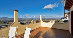 SE VENDE MAGNÍFICA VIVIENDA EN LA URBANIZACIÓN SIERRA CHICA, COÍN