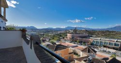 SE VENDE MAGNÍFICA VIVIENDA EN LA URBANIZACIÓN SIERRA CHICA, COÍN