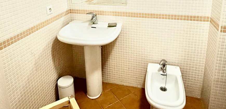 FLAT FOR SALE IN THE HEART OF COIN