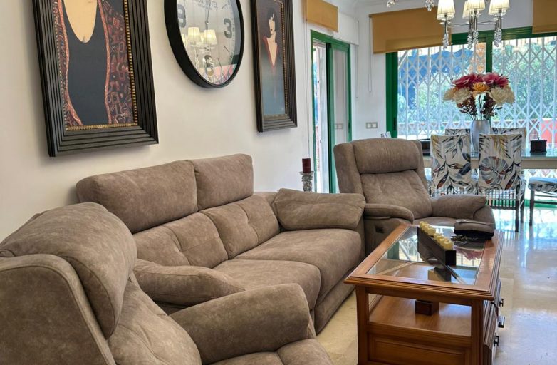 PISO EN VENTA. TORREBLANCA, FUENGIROLA