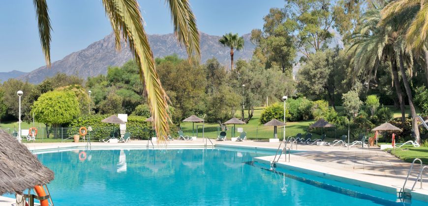 RENOVATED APARTMENT WITH OCEAN VIEWS IN TORRE REAL, MARBELLA