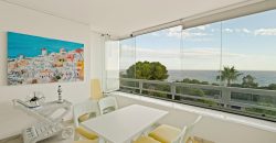 RENOVATED APARTMENT WITH OCEAN VIEWS IN TORRE REAL, MARBELLA