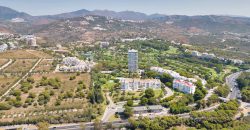 RENOVATED APARTMENT WITH OCEAN VIEWS IN TORRE REAL, MARBELLA